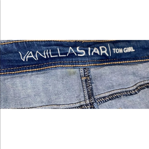VANILLA STAR WOMENS/JUNIORS JEANS
• SIZE 5, CAPRI TOM BOY STYLE - Picture 6 of 10